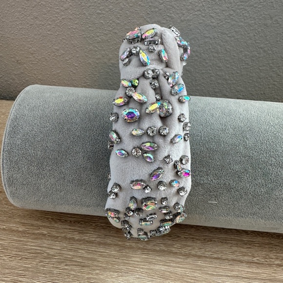 LELE Sadoughi Ivory Pastel Mixed Crystal Headband - Picture 2 of 3